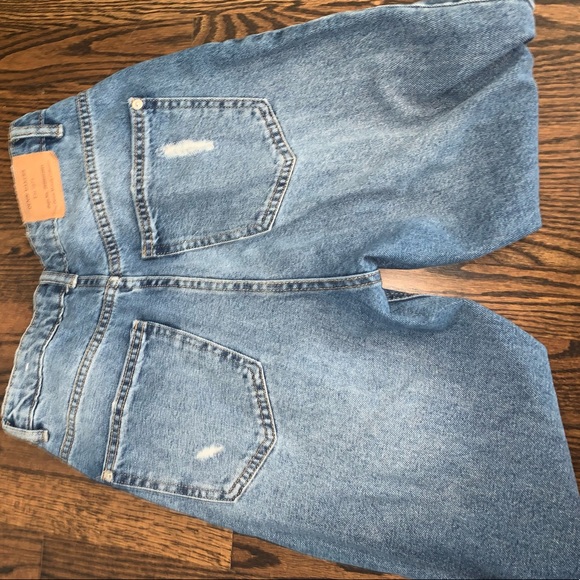 Mom Jeans from the Denim Makers Collection - Picture 3 of 3